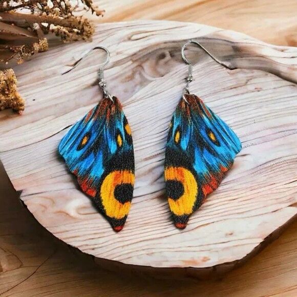 Butterfly Wings Dangle Pierced Earrings Hook Drop. Silvertone. Boho Festival. - Picture 1 of 6